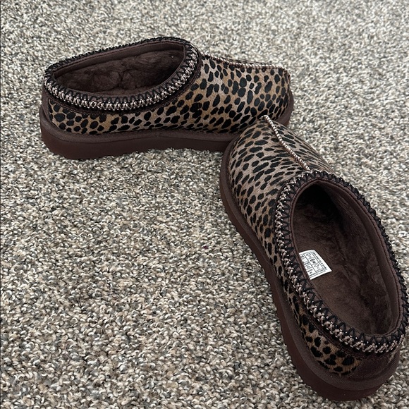 UGG faux fur leopard clogs - Picture 4 of 5